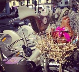 Concours Twitter Roule ma poule pour Paques